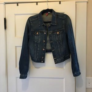 Cropped denim jacket